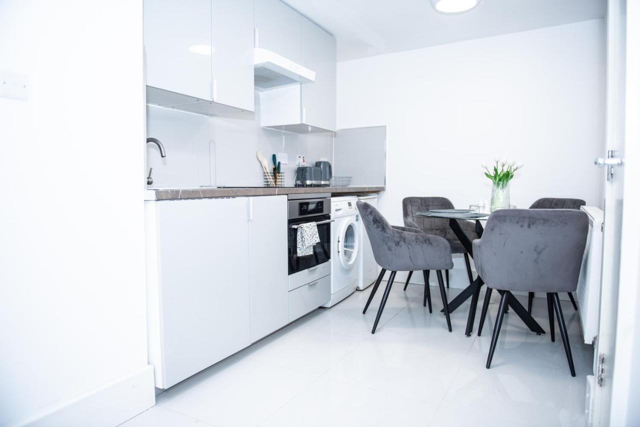 1B Apartment, 30 Mins To Oxford Street London Eksteriør billede