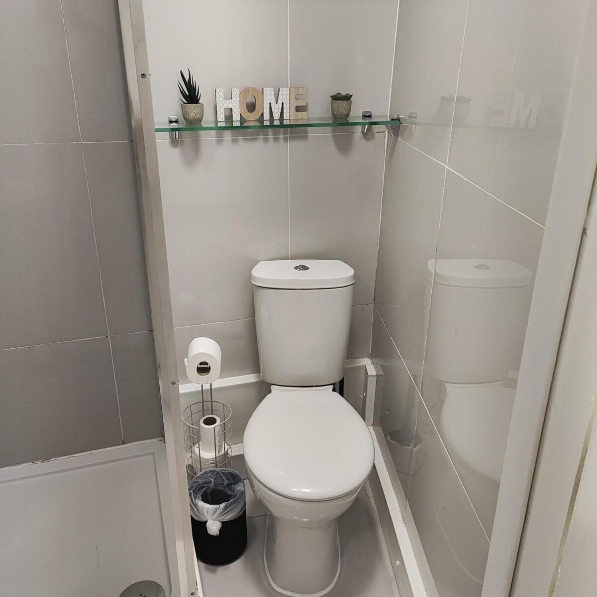 1B Apartment, 30 Mins To Oxford Street London Eksteriør billede